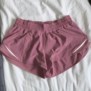 Lulu lemon hotty hot short II
